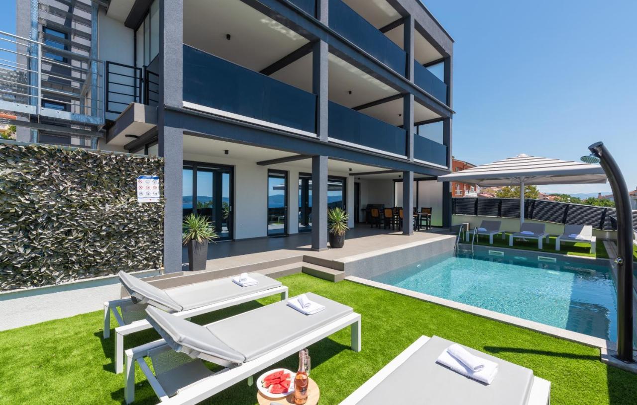 Twins Villa